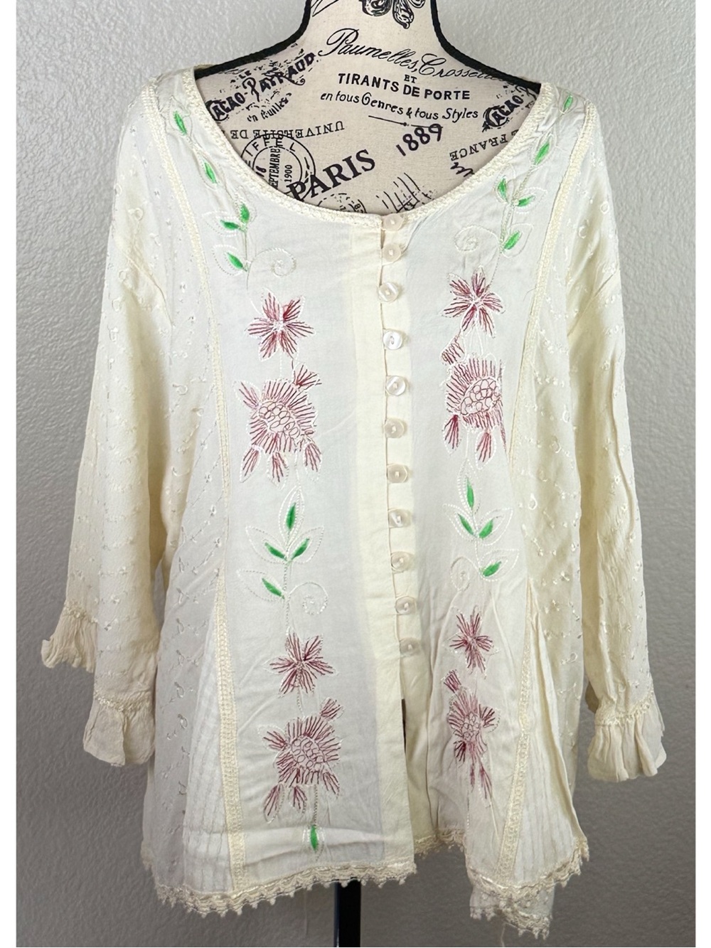 Flower Women’s Cream Bohemian-Style Embroidered  Ruffle Sleeve Blouse Large